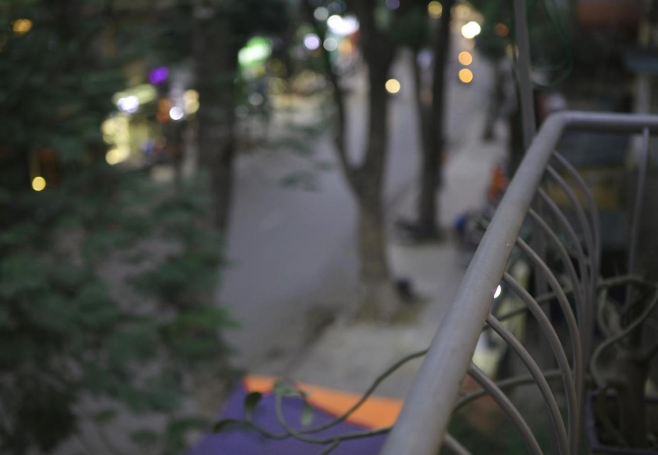 The First Ba Trieu Ha Noi Bed & Breakfast Hanoi Exterior foto